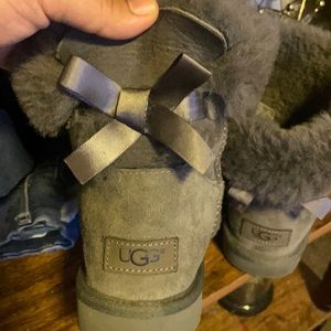 Worn a couple times . Wet stains